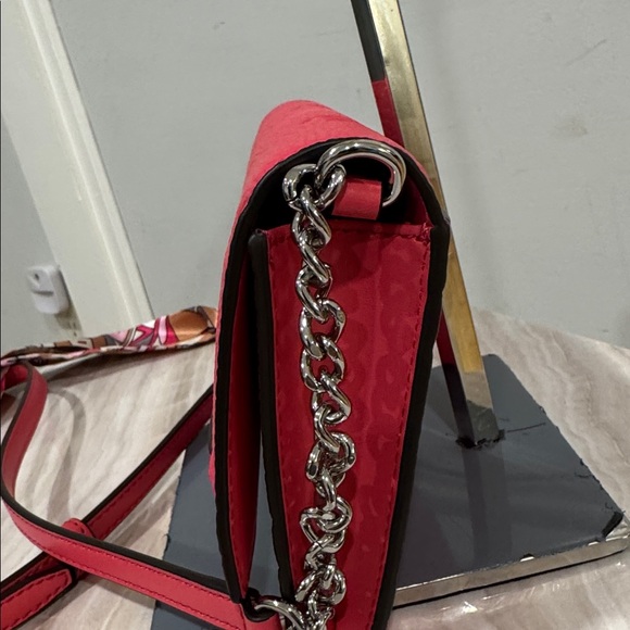 Michael Kors Bag Carson Pink Logo Debossed Leather Crossbody Wallet Set NWOT - Picture 5 of 17